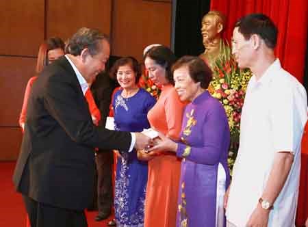 Đoàn kết, chung sức, đồng lòng để phát triển KT-XH - ảnh 2